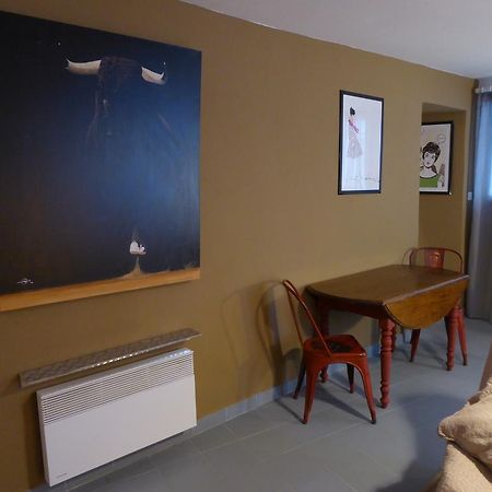 Le Planet 52 Apartment LʼIsle-sur-la-Sorgue Екстериор снимка