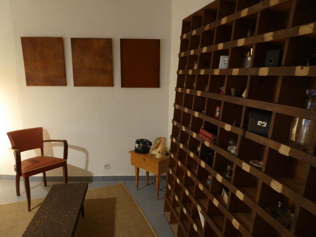 Le Planet 52 Apartment LʼIsle-sur-la-Sorgue Екстериор снимка